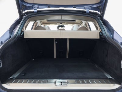 2021 Aston Martin DBX Base