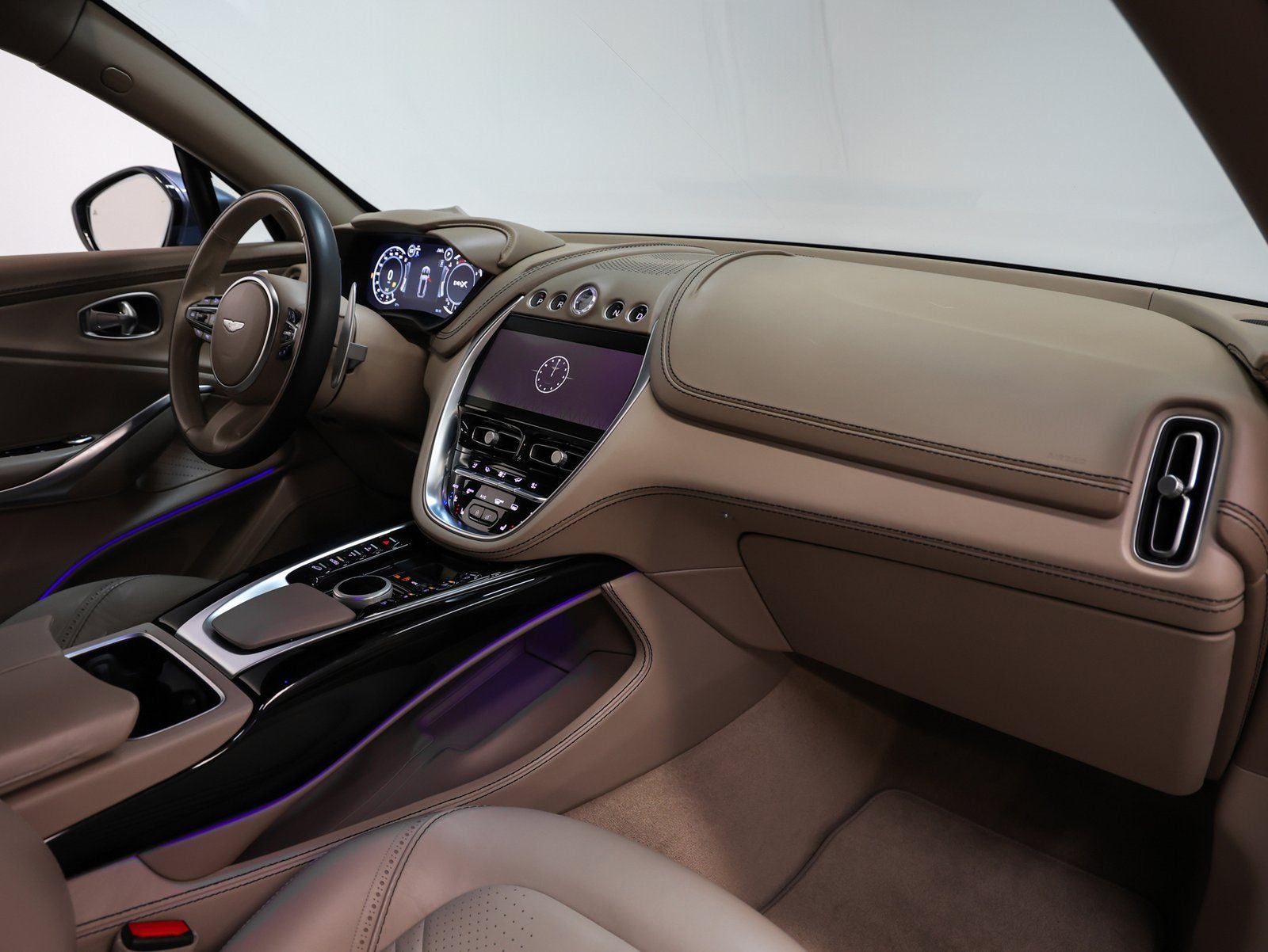 2021 Aston Martin DBX Base