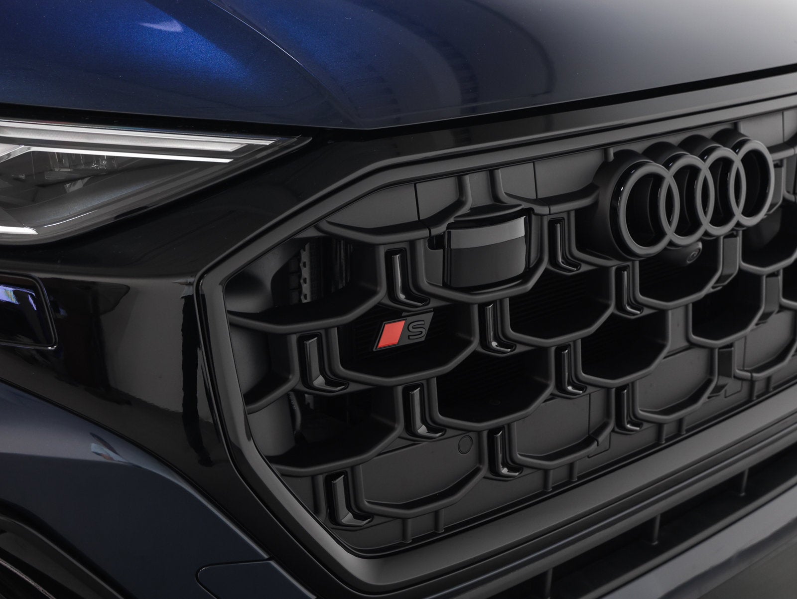 2026 Audi SQ8 4.0T Premium Plus quattro
