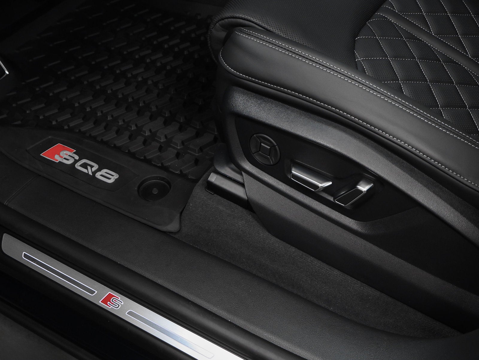 2026 Audi SQ8 4.0T Premium Plus quattro