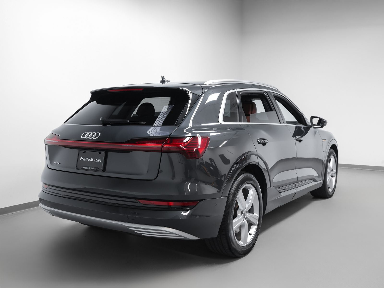 2019 Audi e-tron Prestige quattro