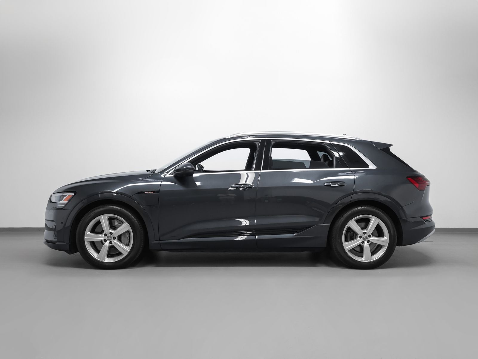 2019 Audi e-tron Prestige quattro