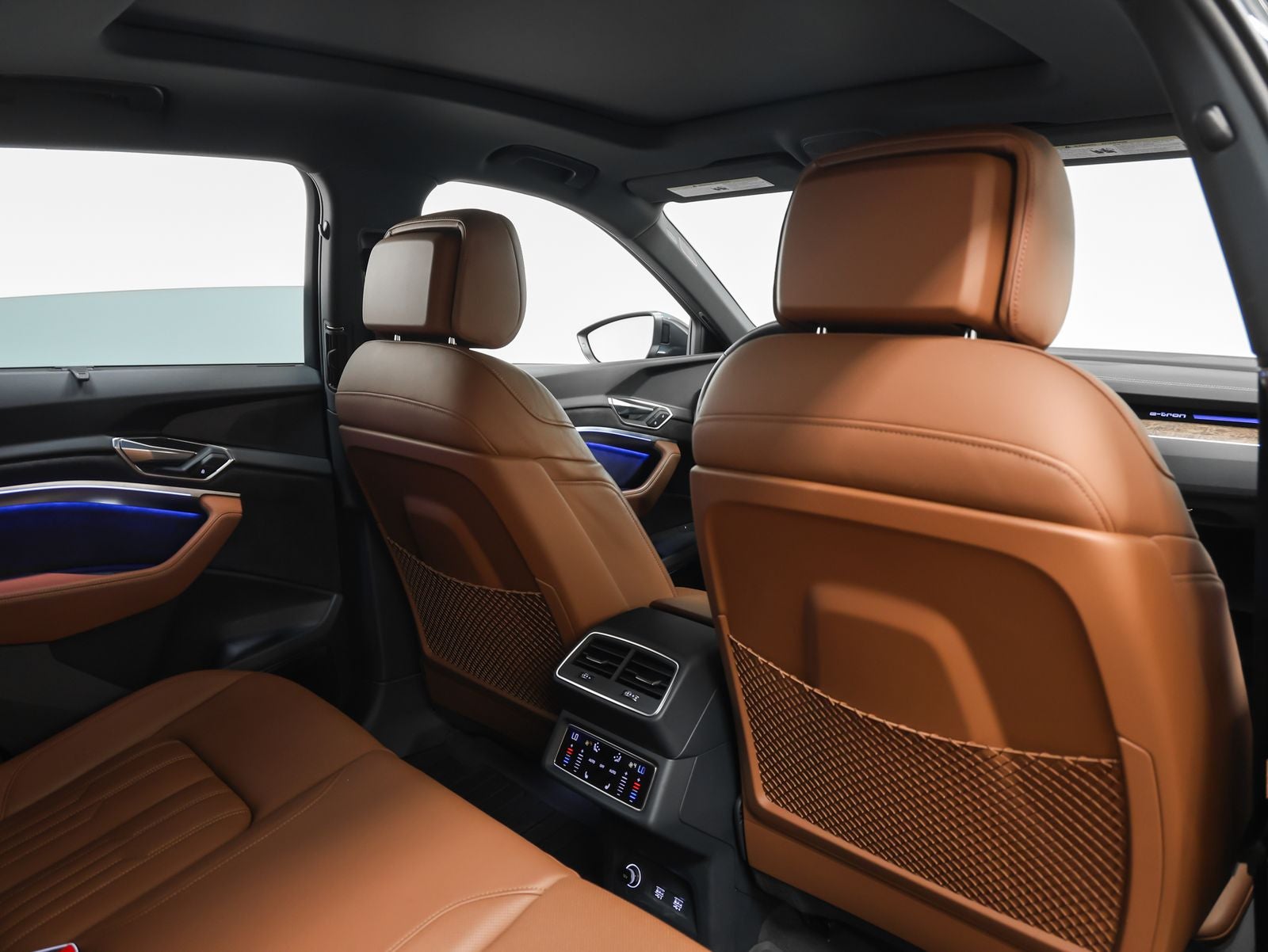 2019 Audi e-tron Prestige quattro