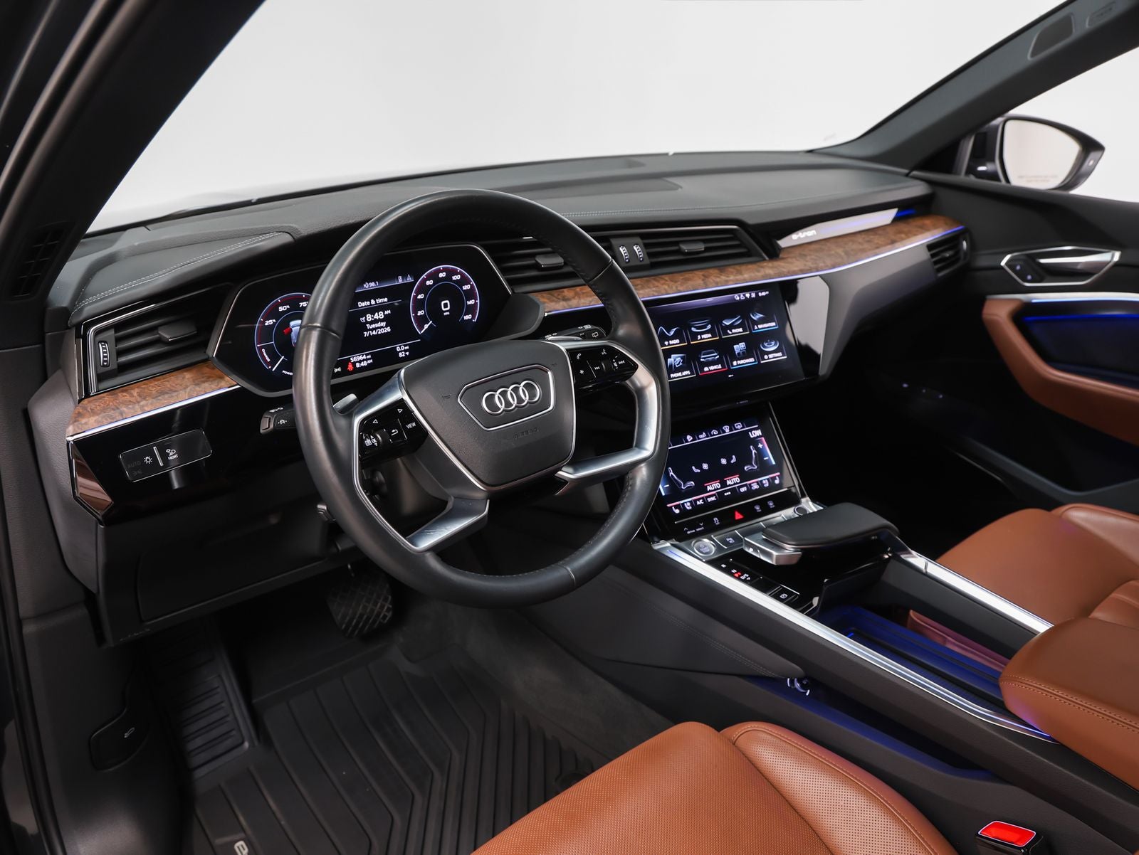 2019 Audi e-tron Prestige quattro