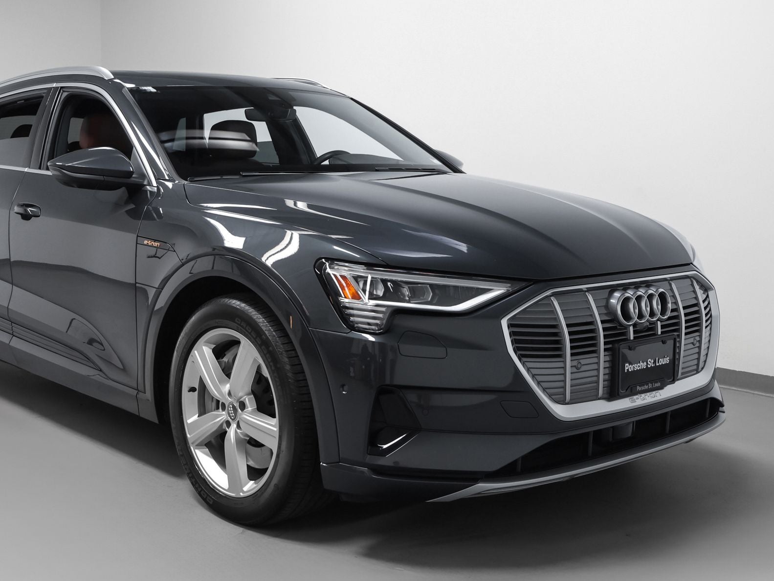 2019 Audi e-tron Prestige quattro