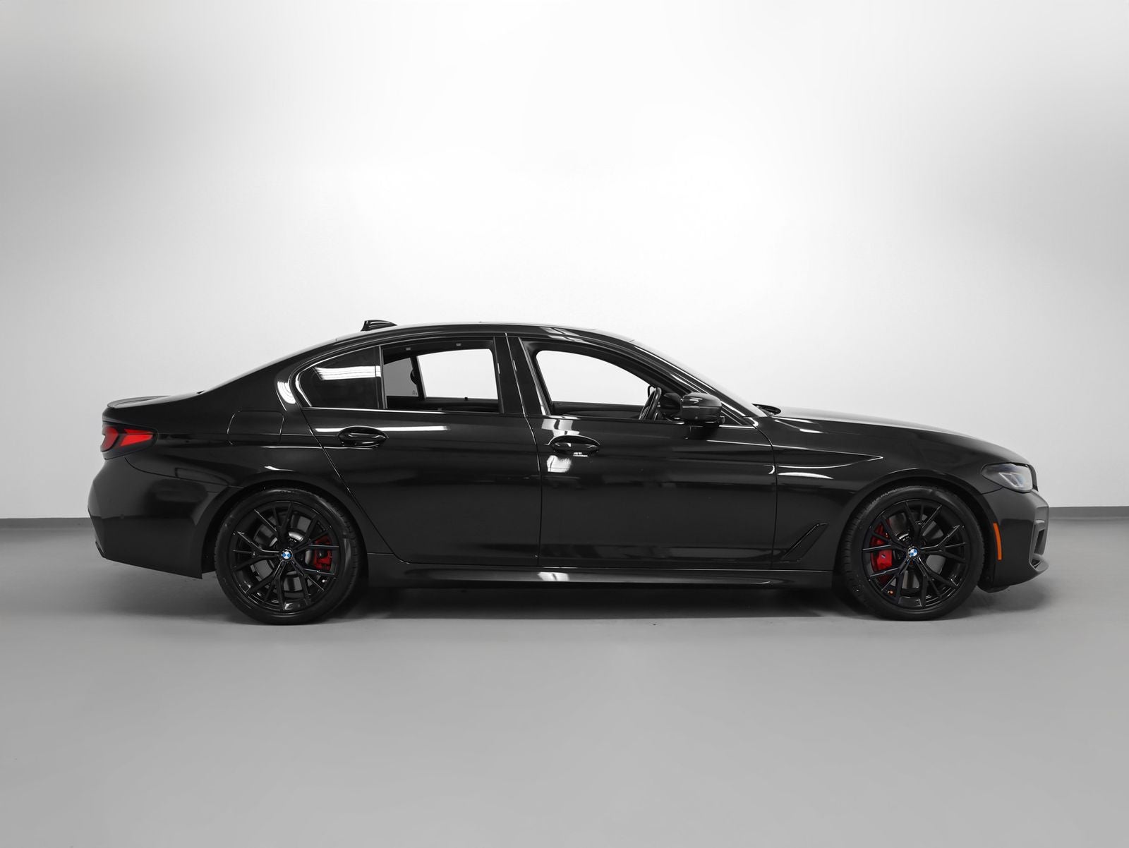 2021 BMW 5 Series M550i xDrive