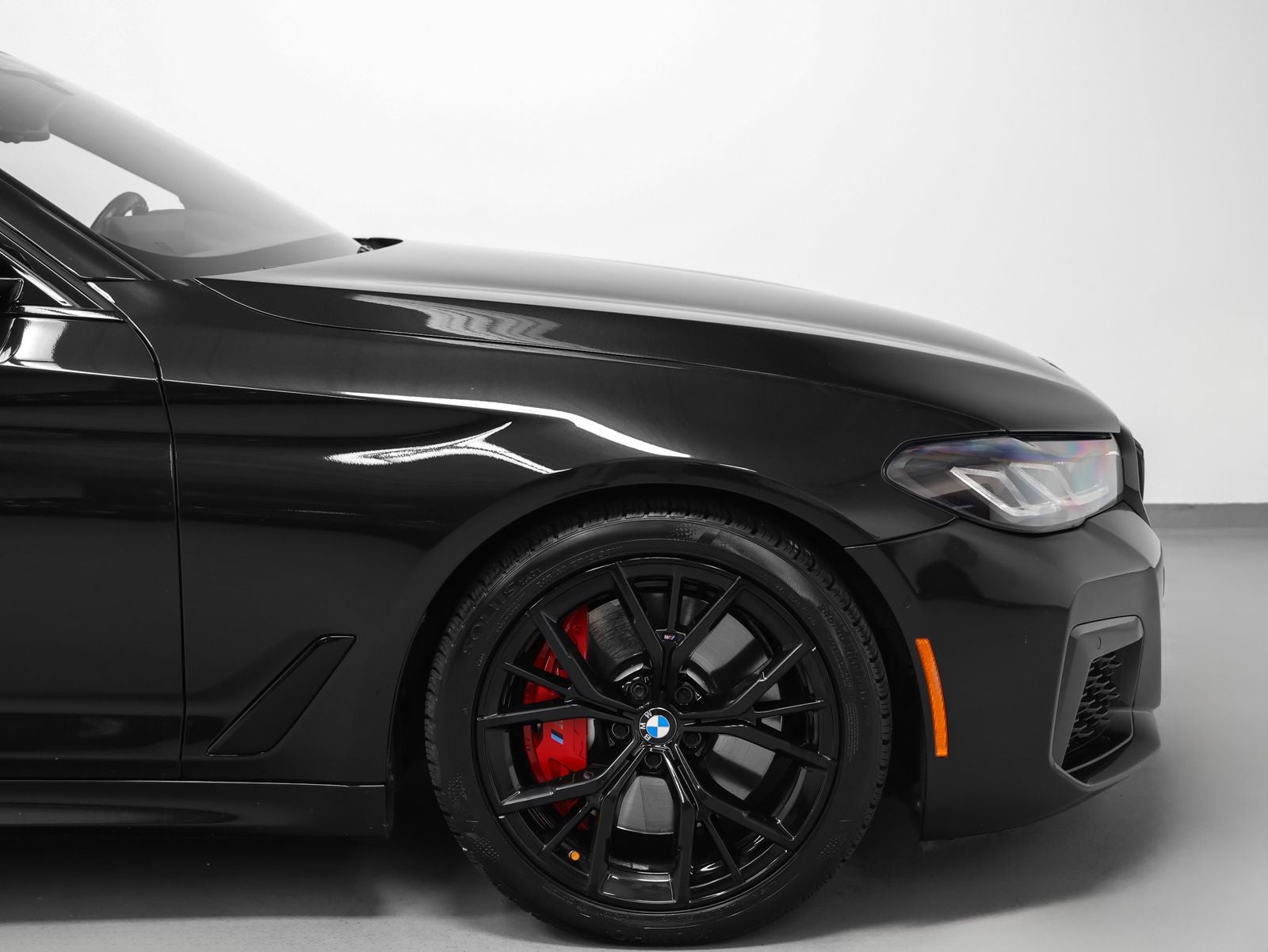 2021 BMW 5 Series M550i xDrive
