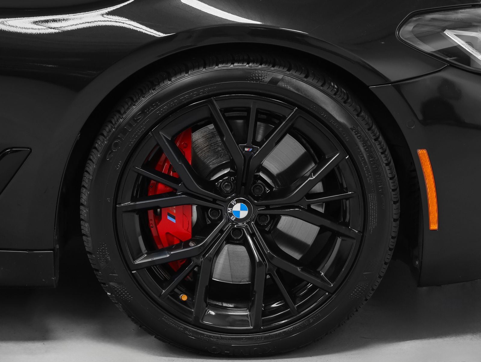 2021 BMW 5 Series M550i xDrive