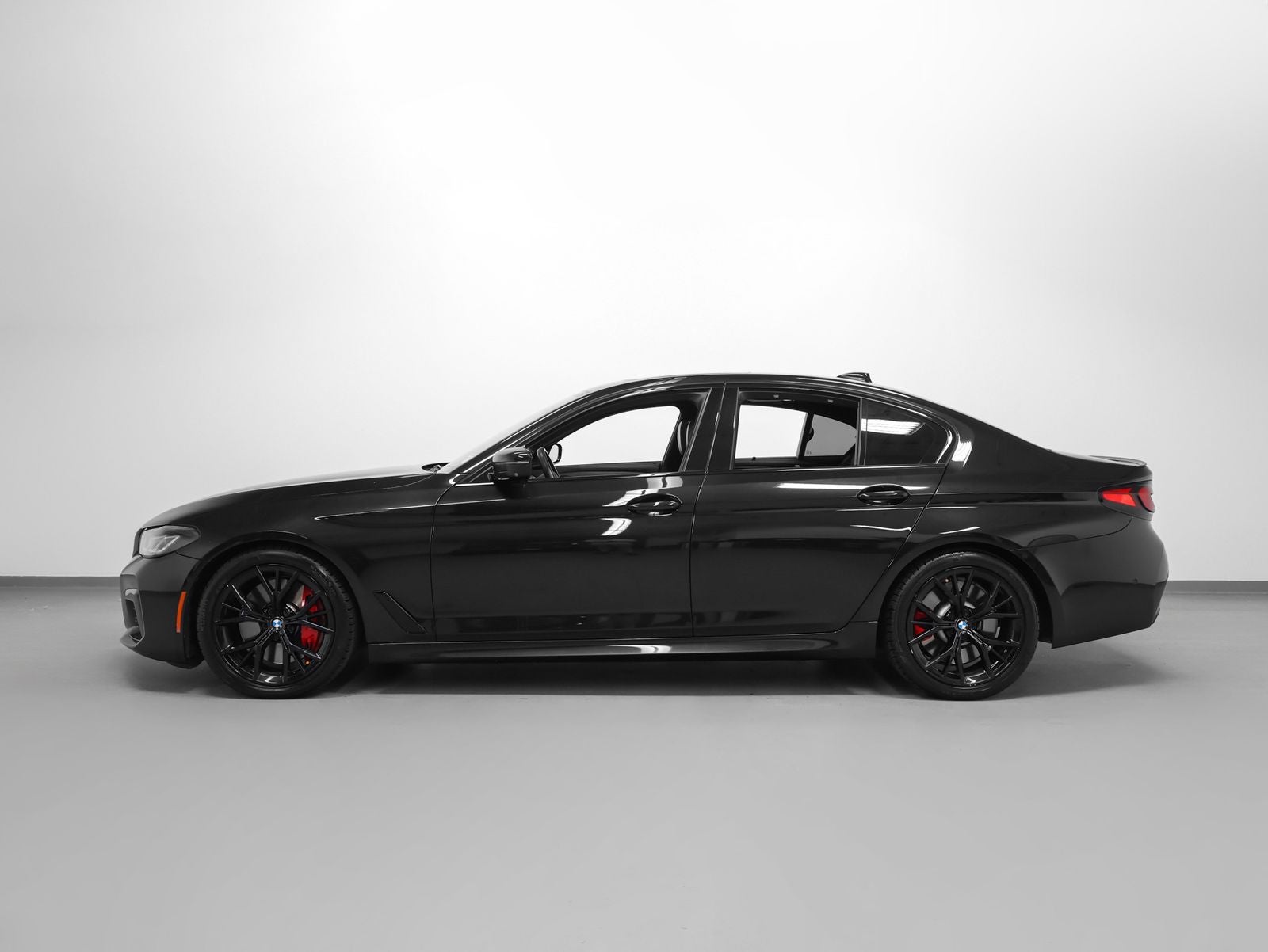 2021 BMW 5 Series M550i xDrive