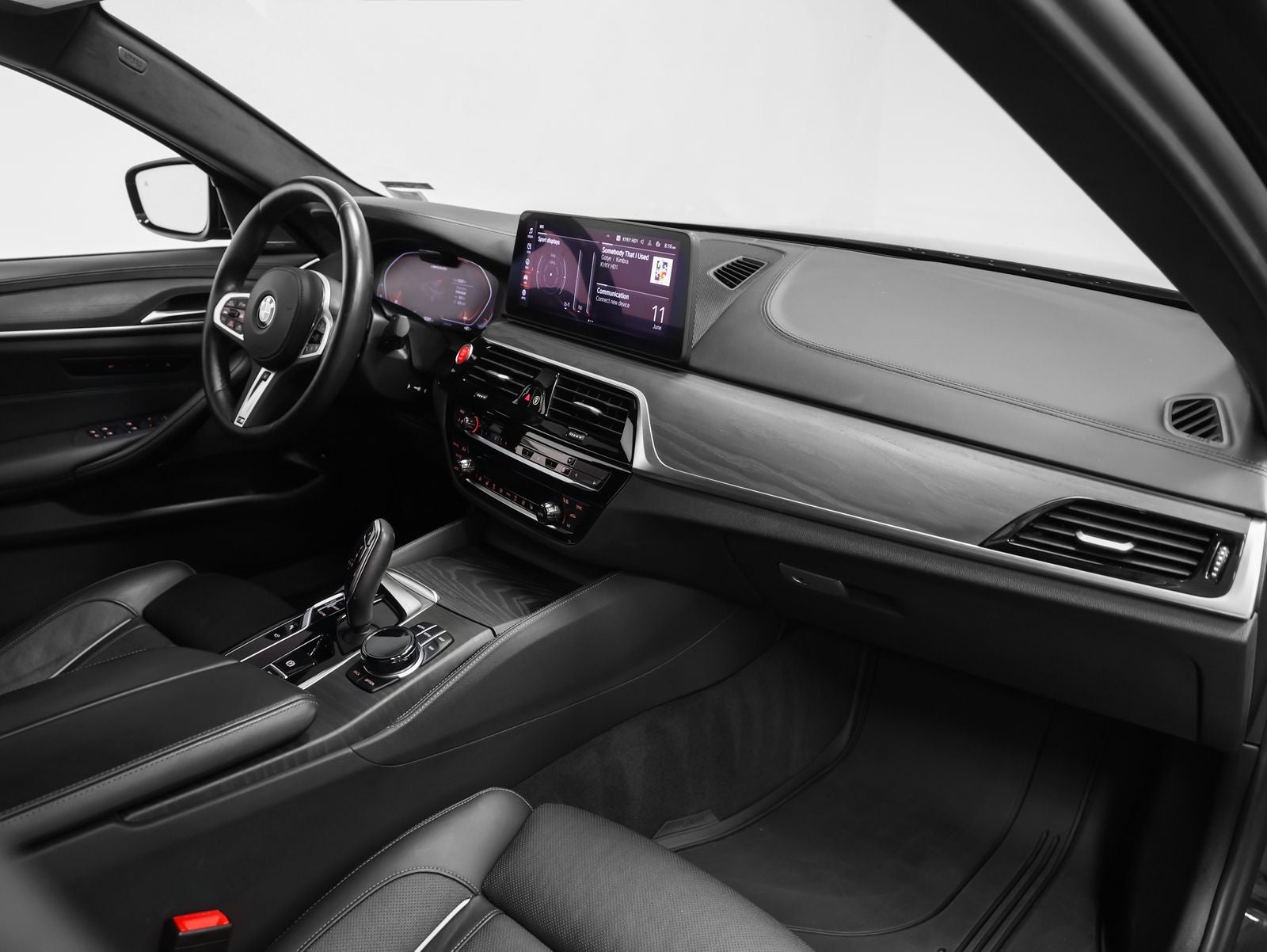 2021 BMW 5 Series M550i xDrive