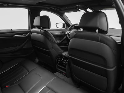 2021 BMW 5 Series M550i xDrive