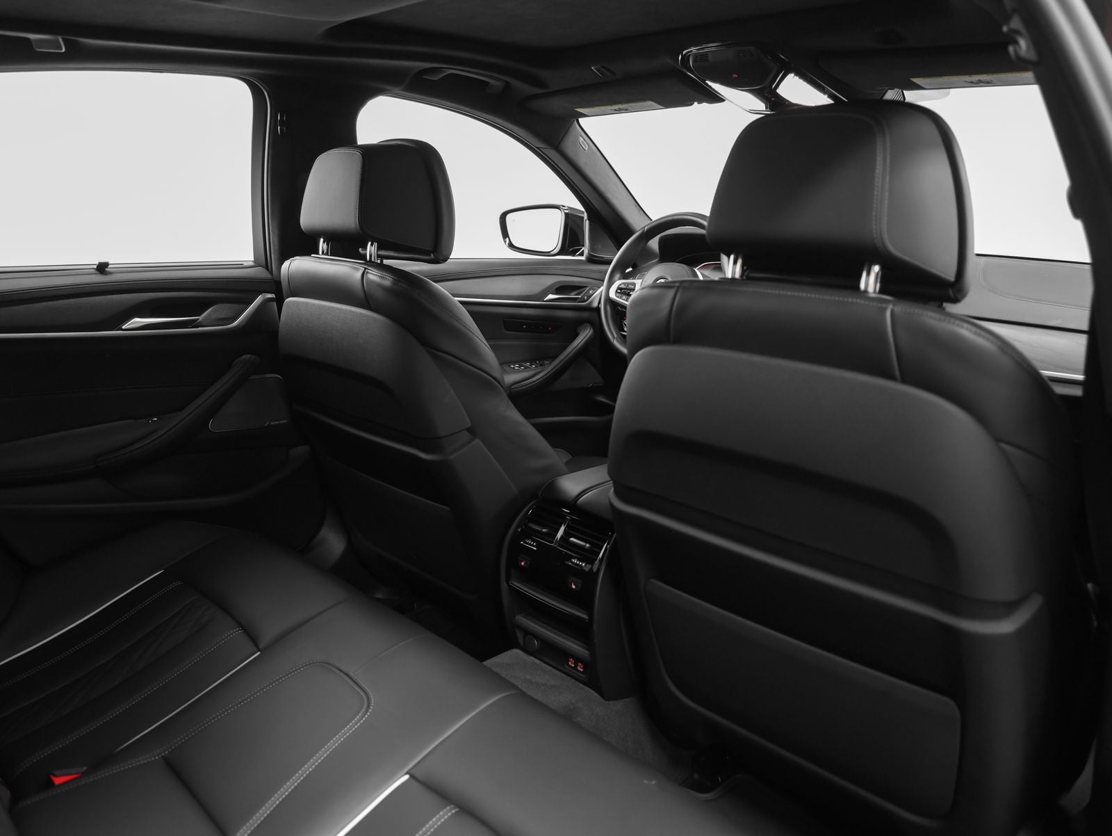 2021 BMW 5 Series M550i xDrive