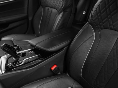 2021 BMW 5 Series M550i xDrive