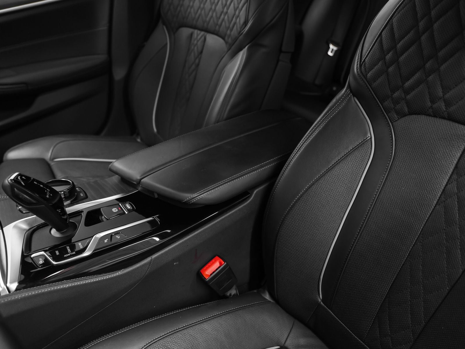 2021 BMW 5 Series M550i xDrive
