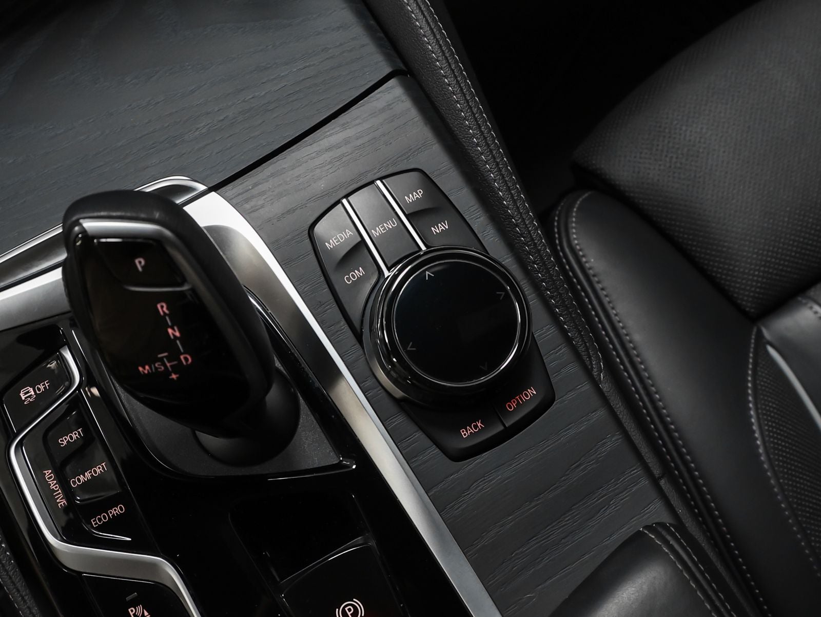 2021 BMW 5 Series M550i xDrive