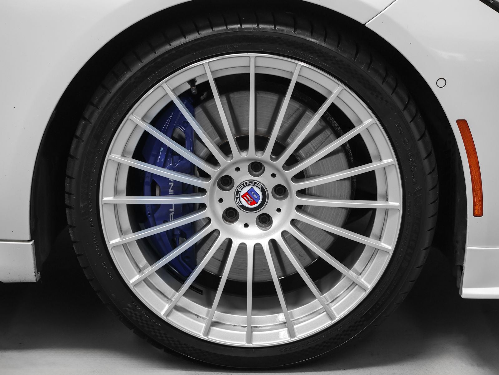 2022 BMW 7 Series ALPINA B7 xDrive