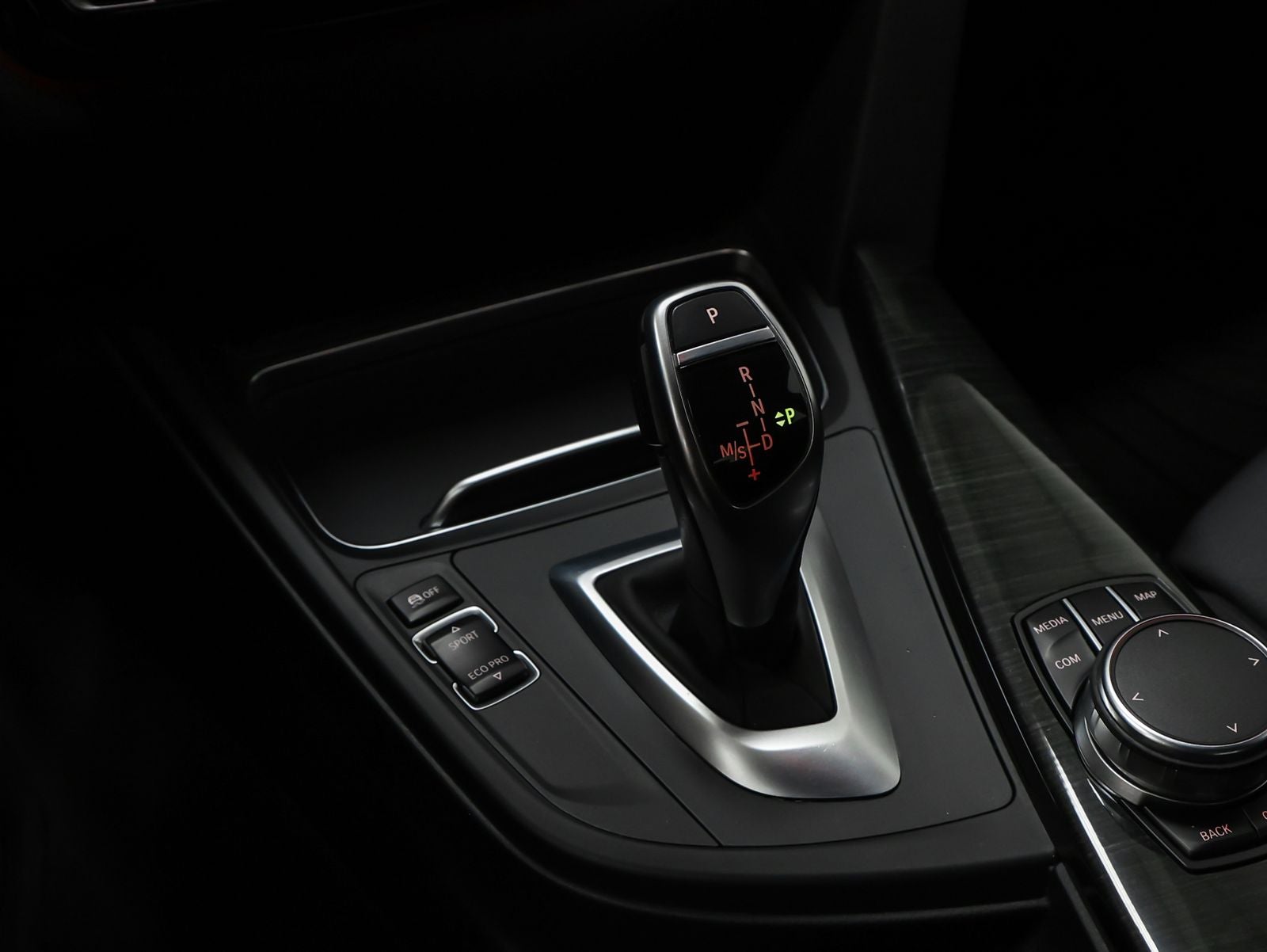 2018 BMW 3 Series 330i xDrive