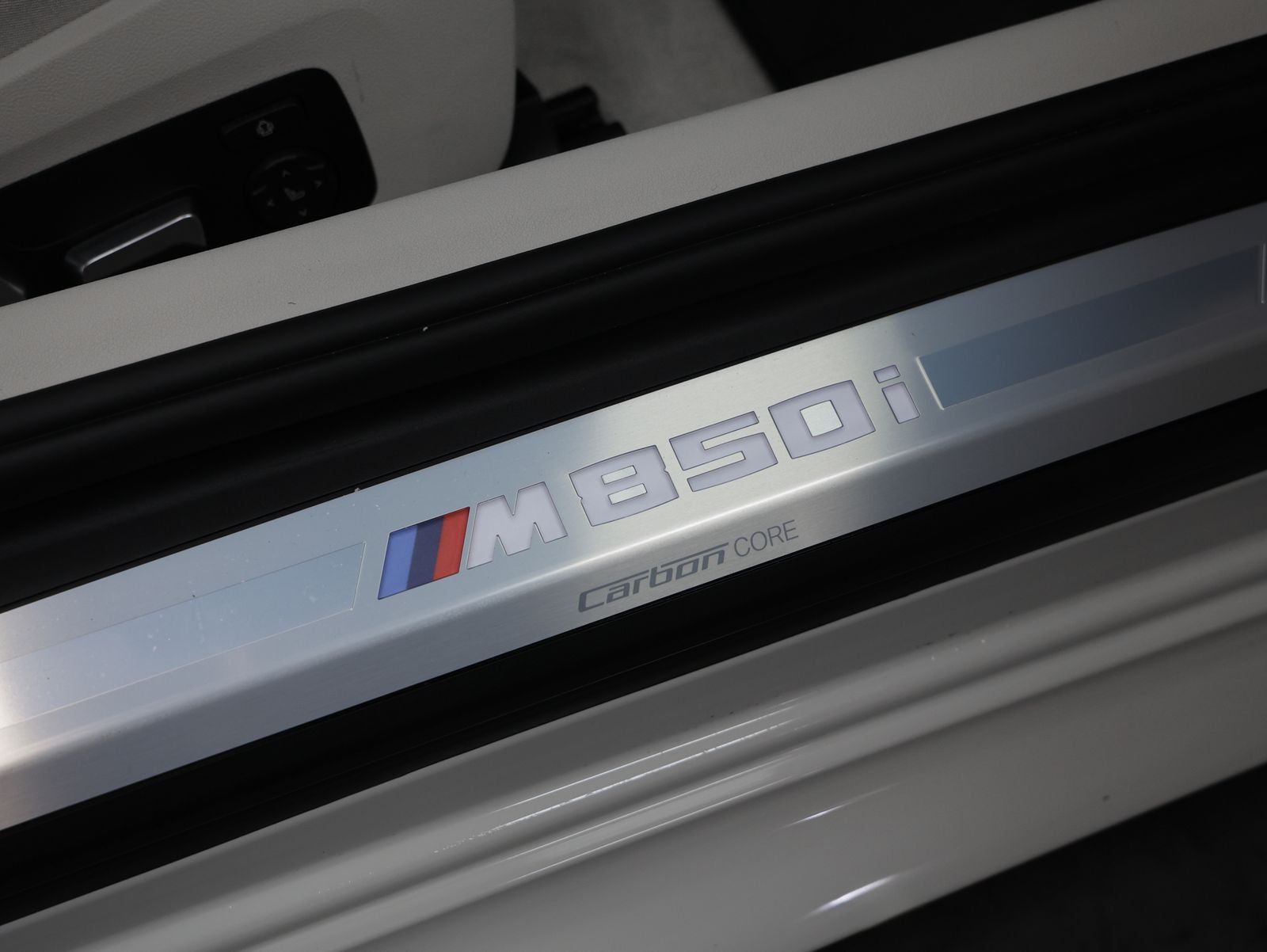 2026 BMW 8 Series M850i xDrive