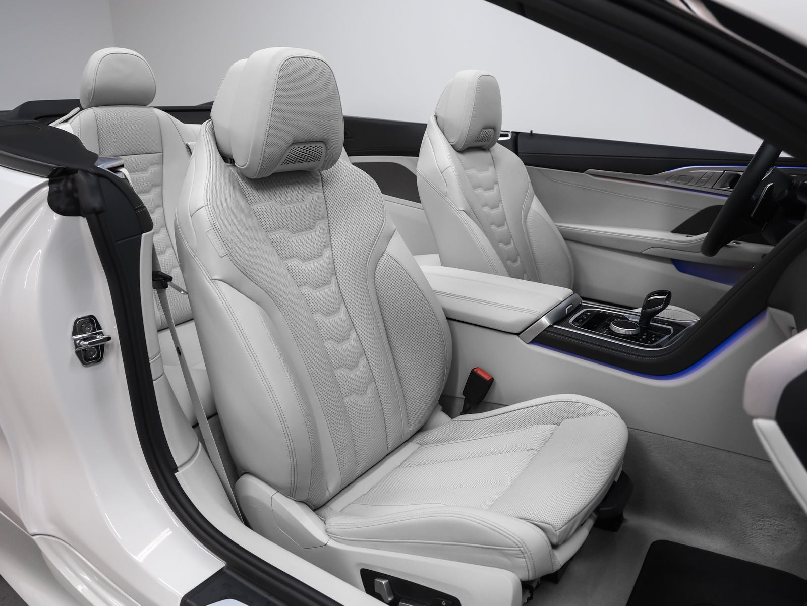 2026 BMW 8 Series M850i xDrive