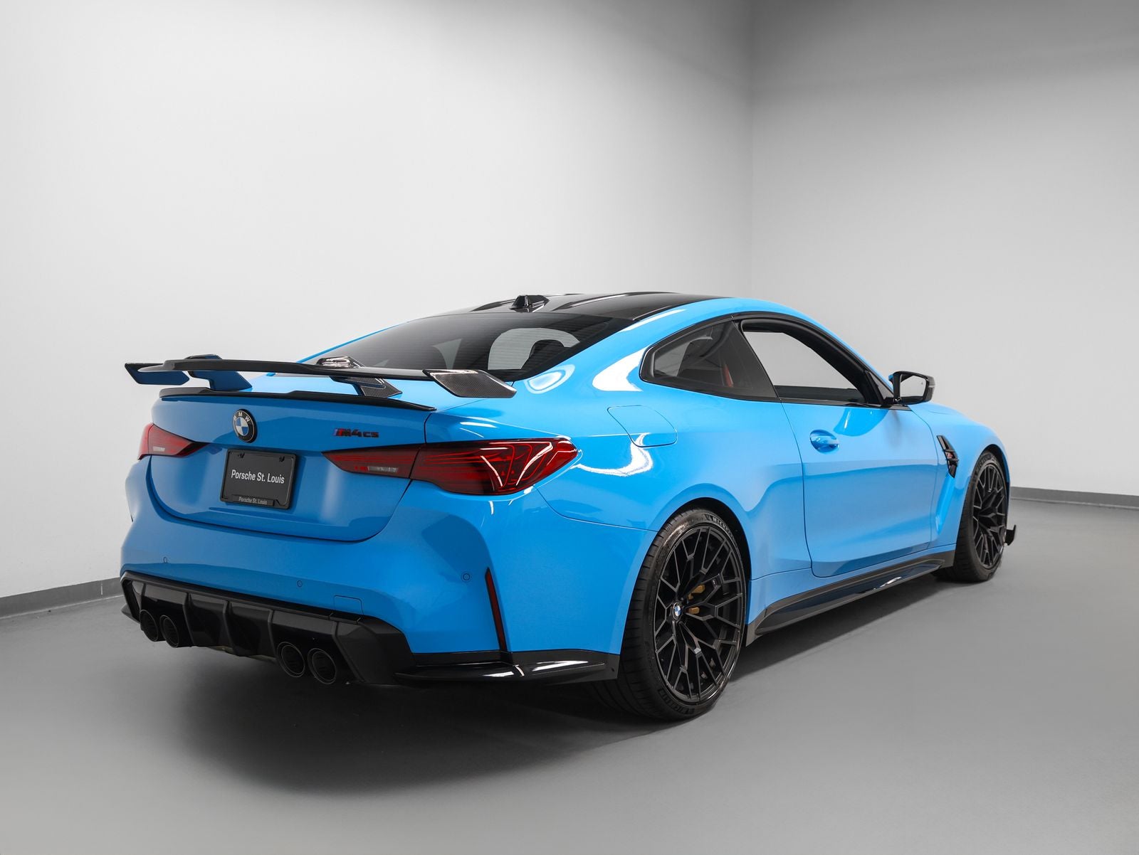2025 BMW M4 CS
