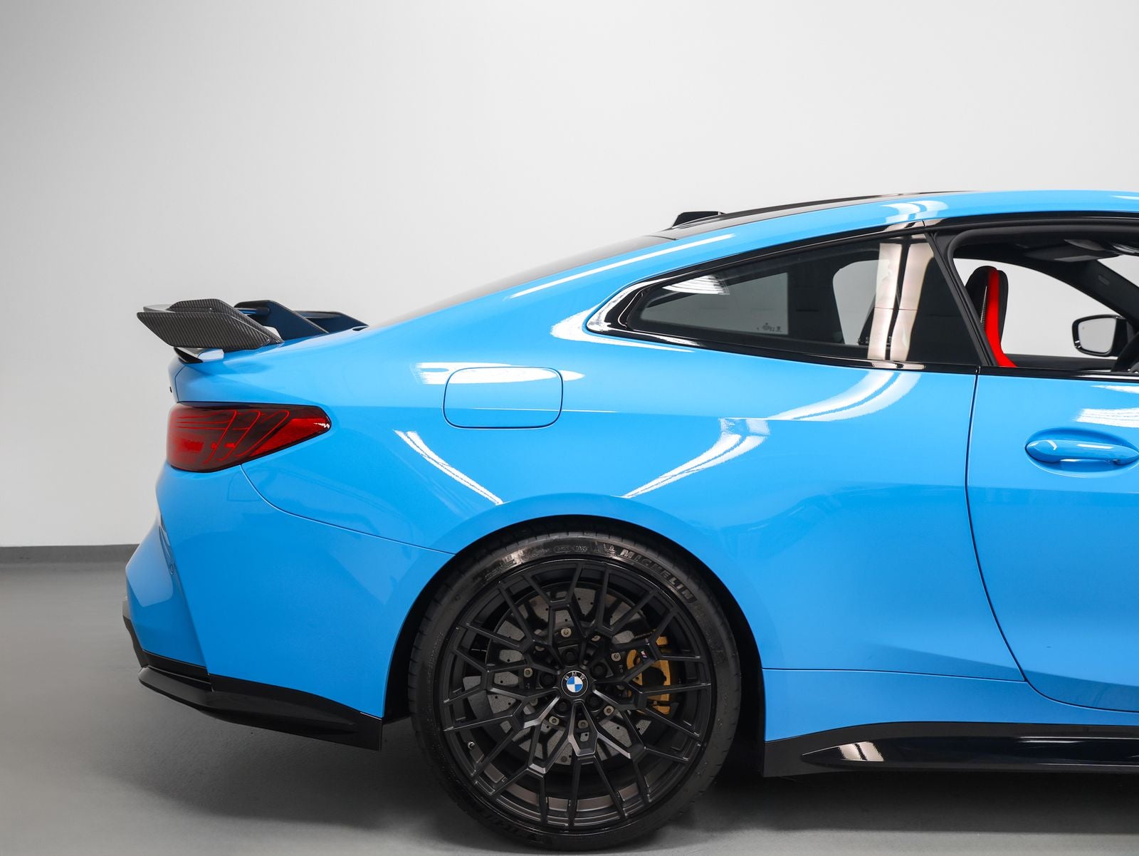2025 BMW M4 CS