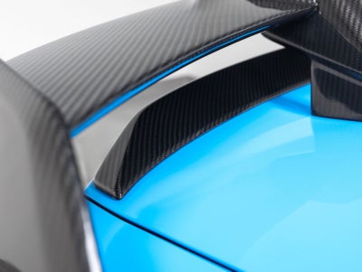 2025 BMW M4 CS