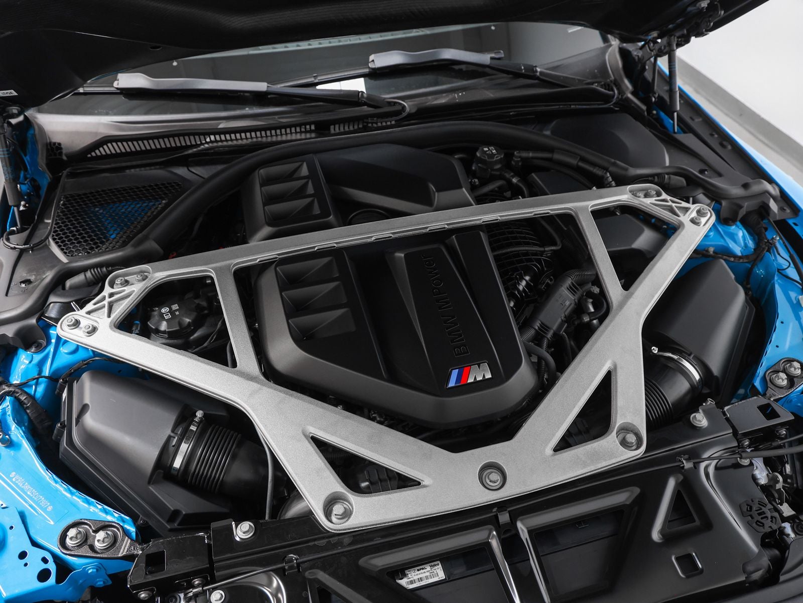 2025 BMW M4 CS