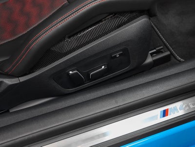 2025 BMW M4 CS