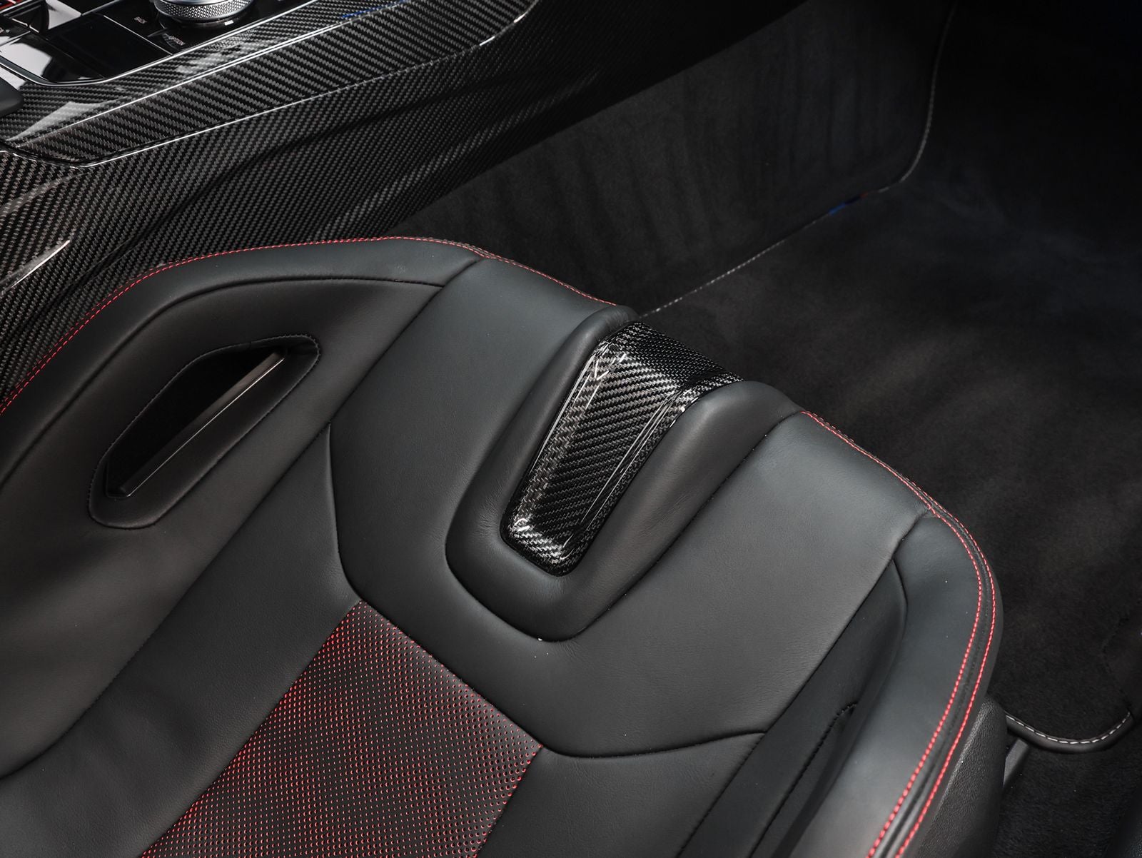 2025 BMW M4 CS