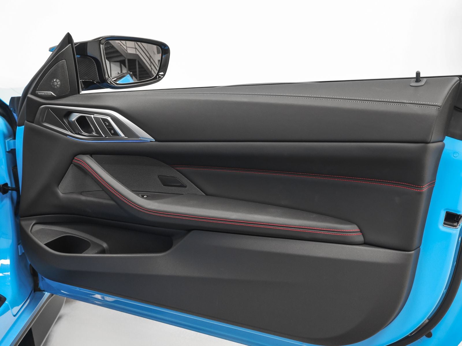 2025 BMW M4 CS