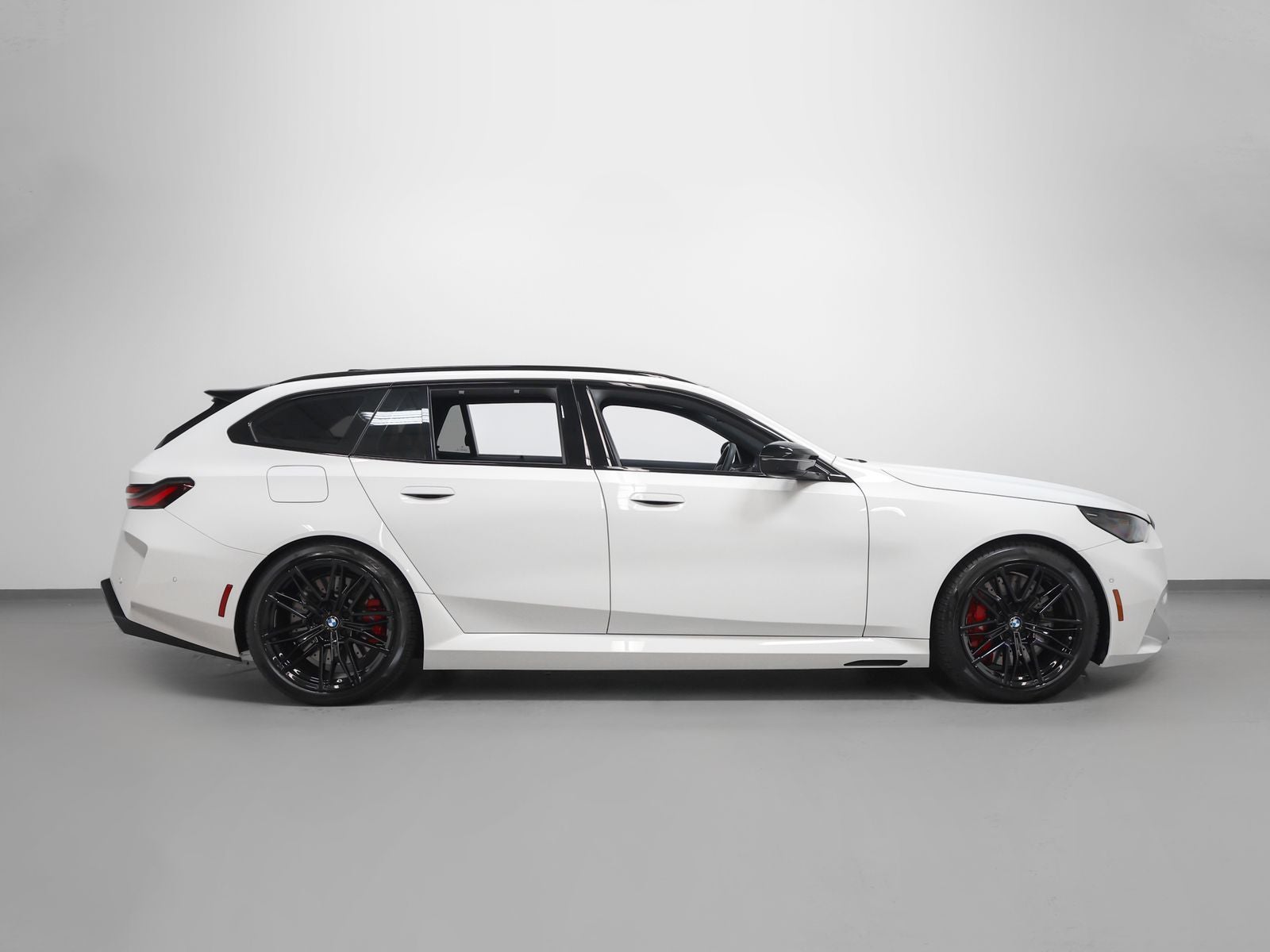 2025 BMW M5 Base
