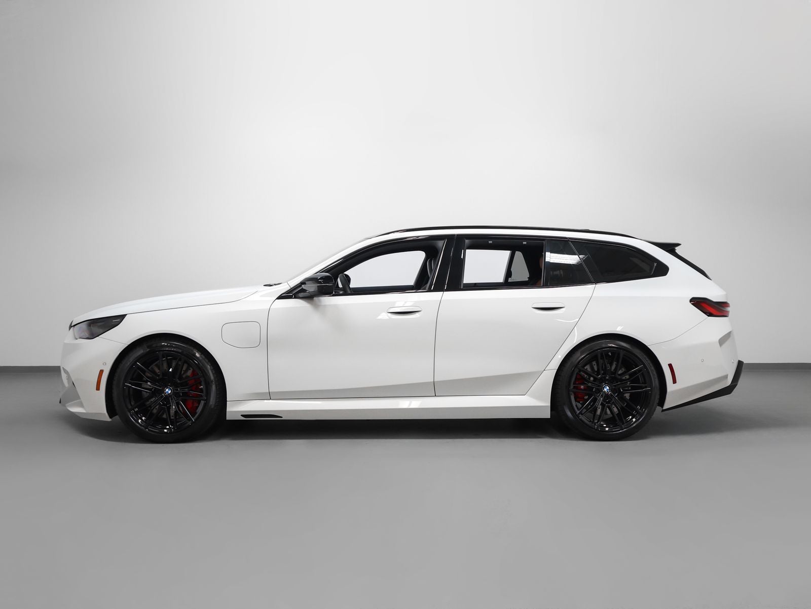 2025 BMW M5 Base