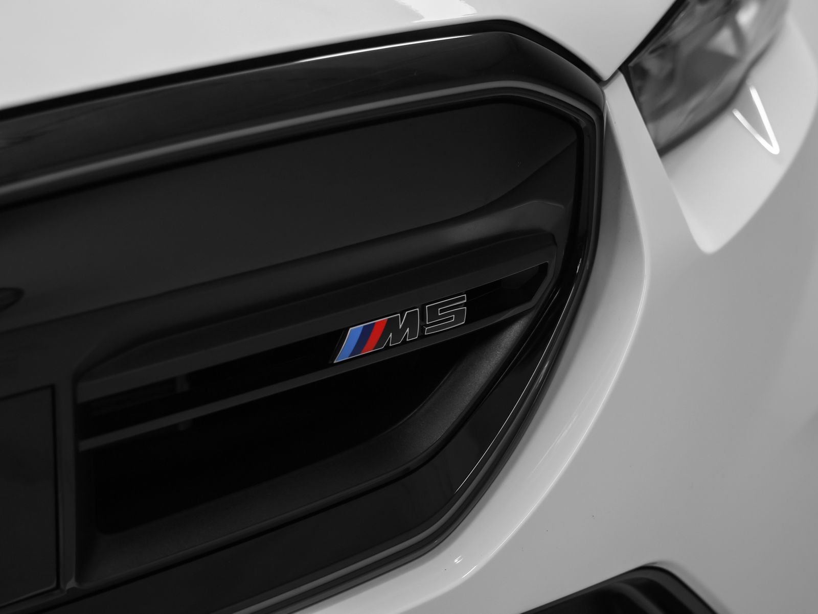 2025 BMW M5 Base