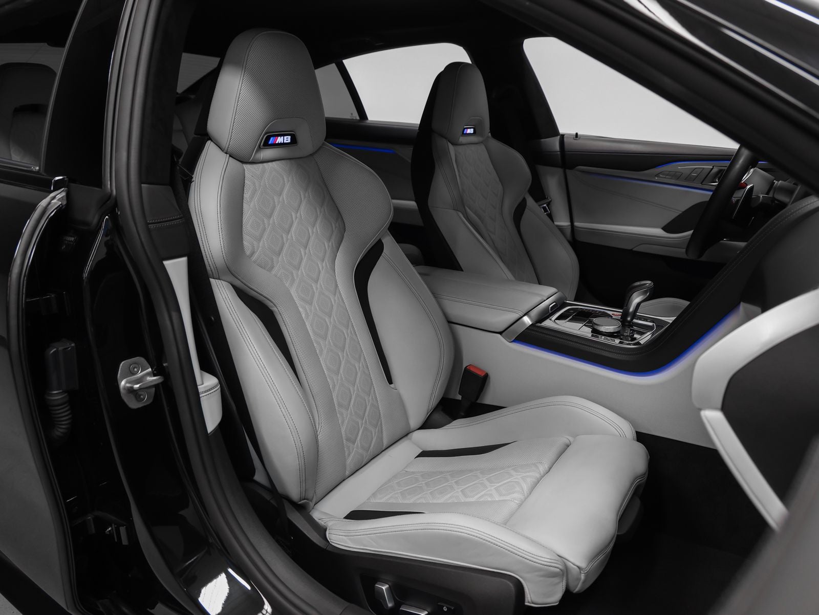 2021 BMW M8 Base