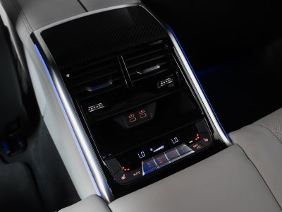 2021 BMW M8 Base
