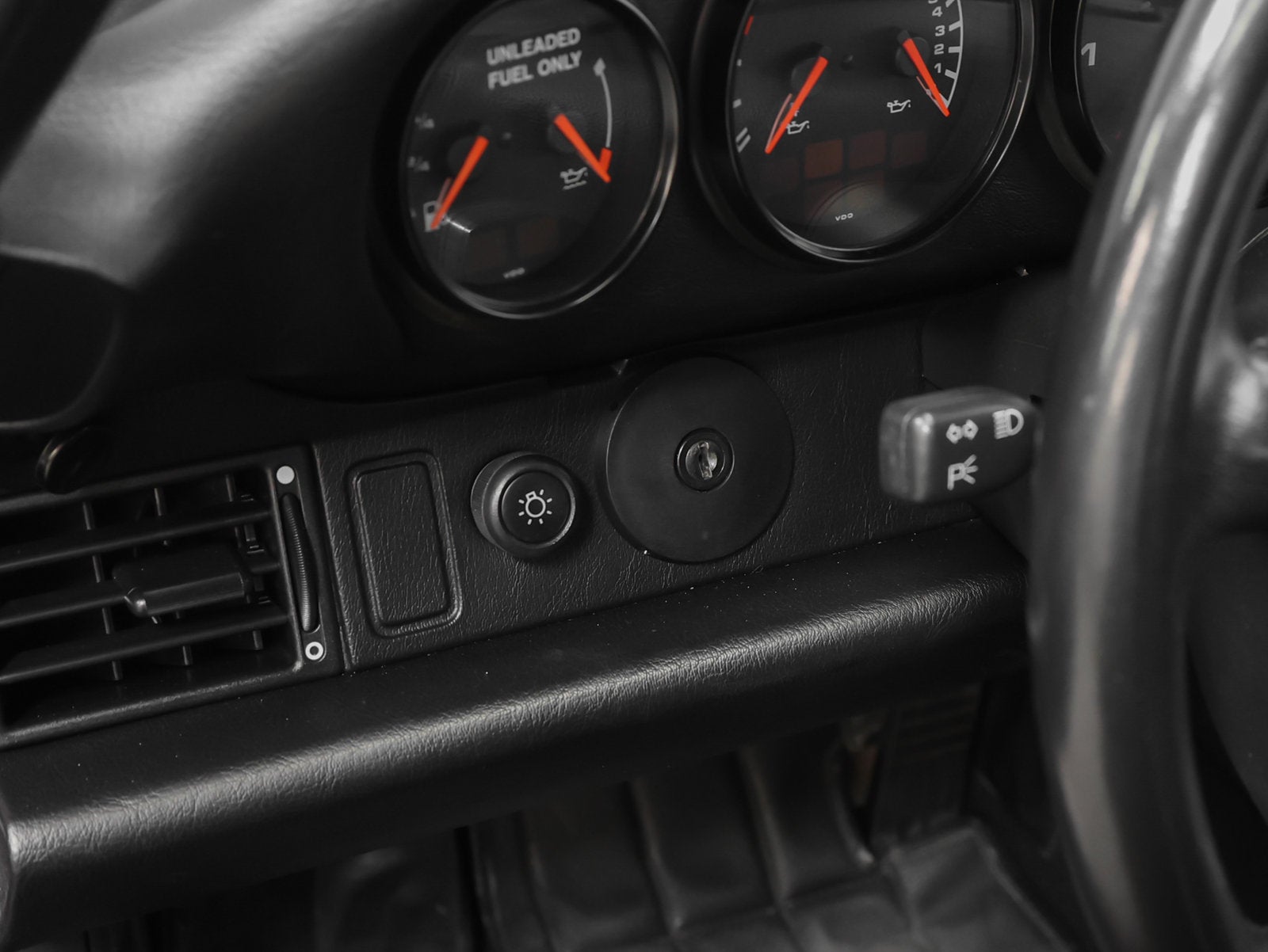 1996 Porsche 911 911 Carrera 4S Coupe