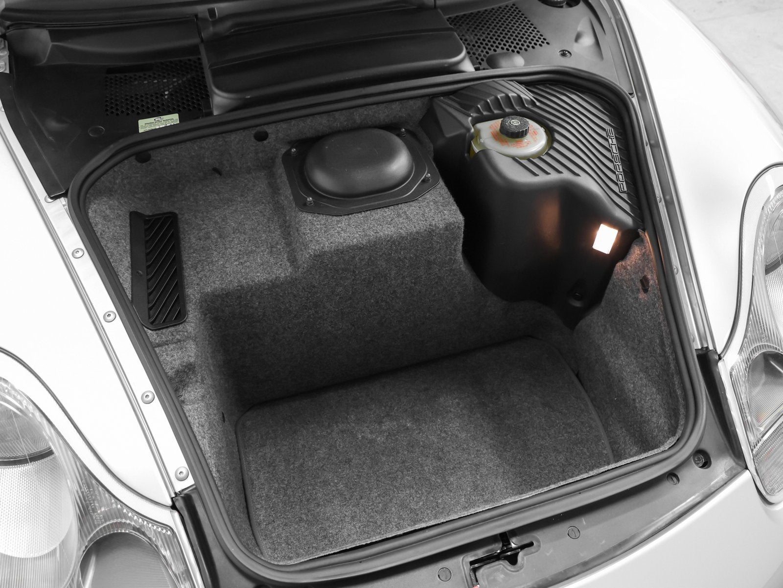 1999 Porsche 911 Carrera 4