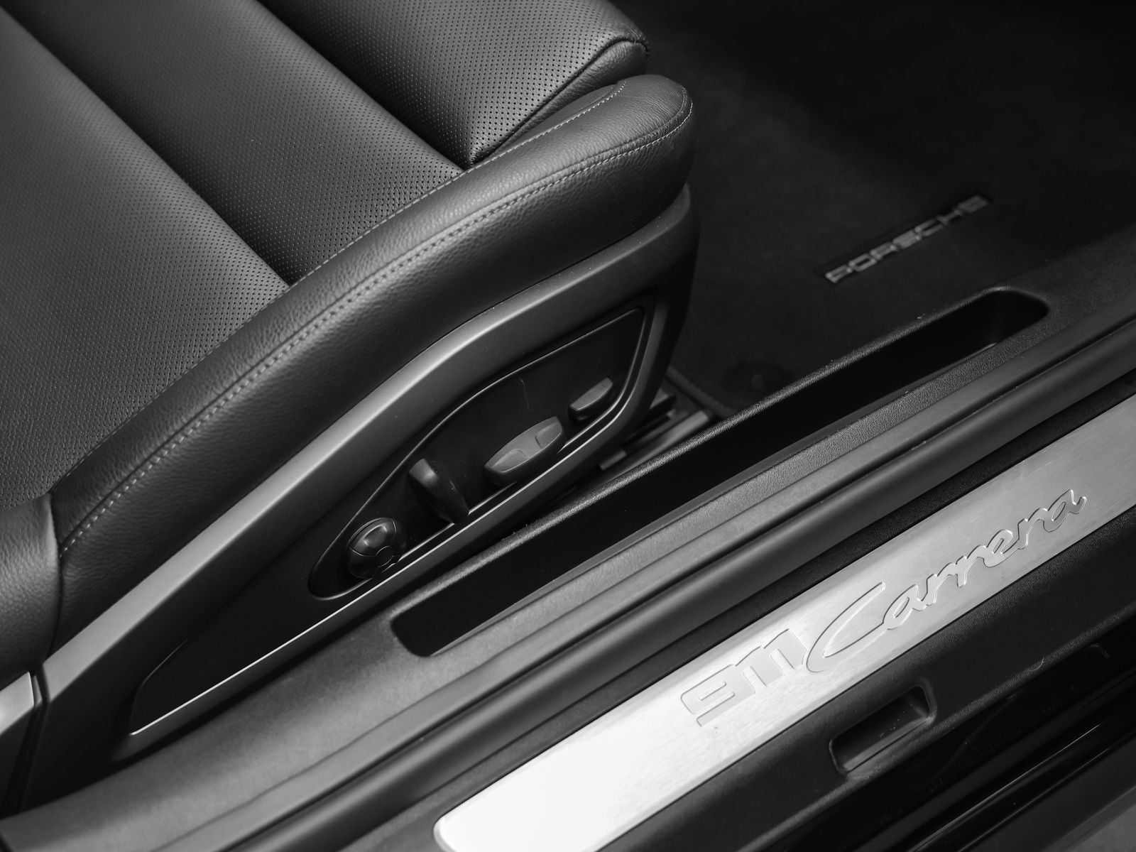 2022 Porsche 911 Carrera