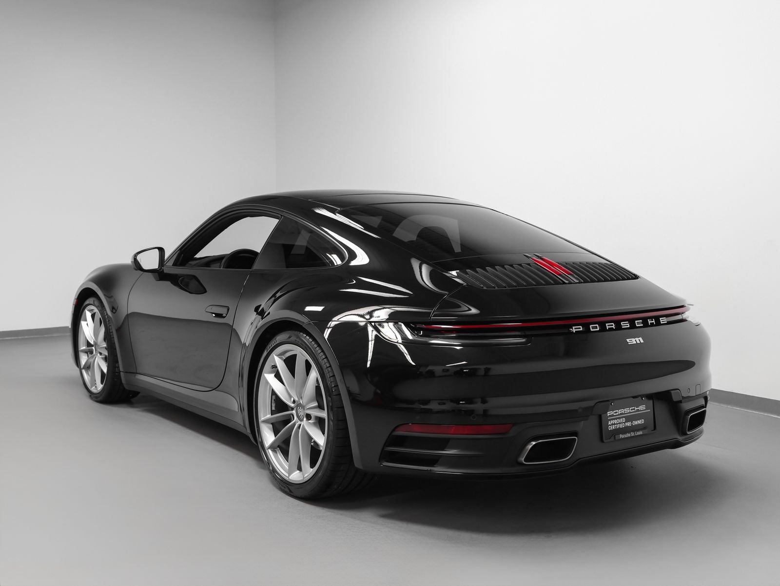 2022 Porsche 911 Carrera
