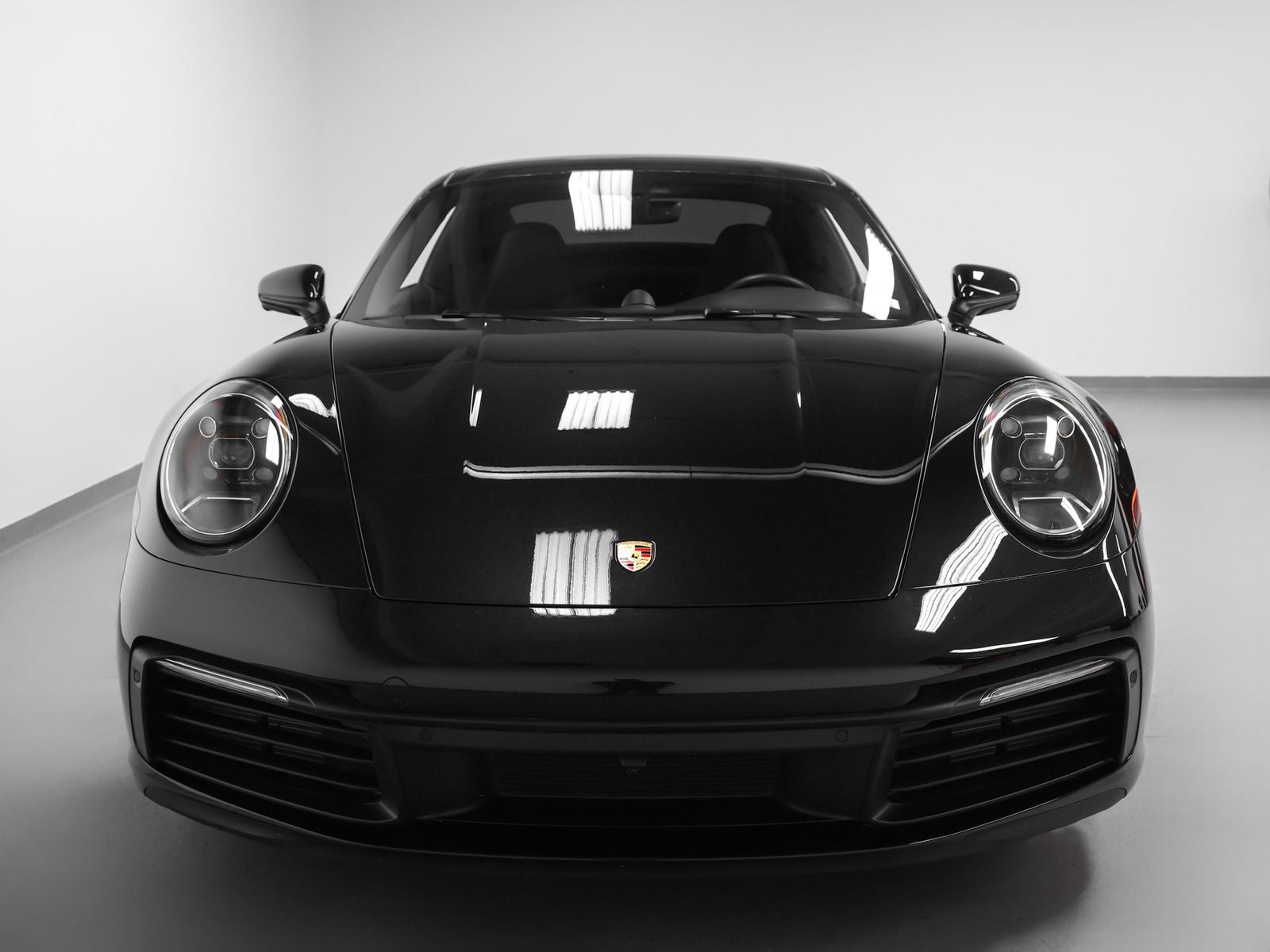 2022 Porsche 911 Carrera