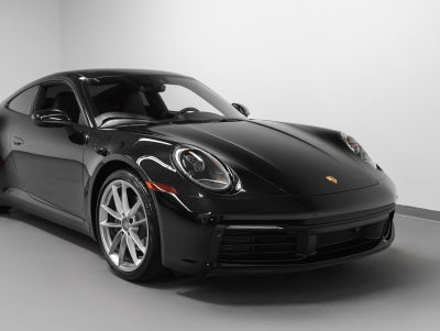 2022 Porsche 911 Carrera