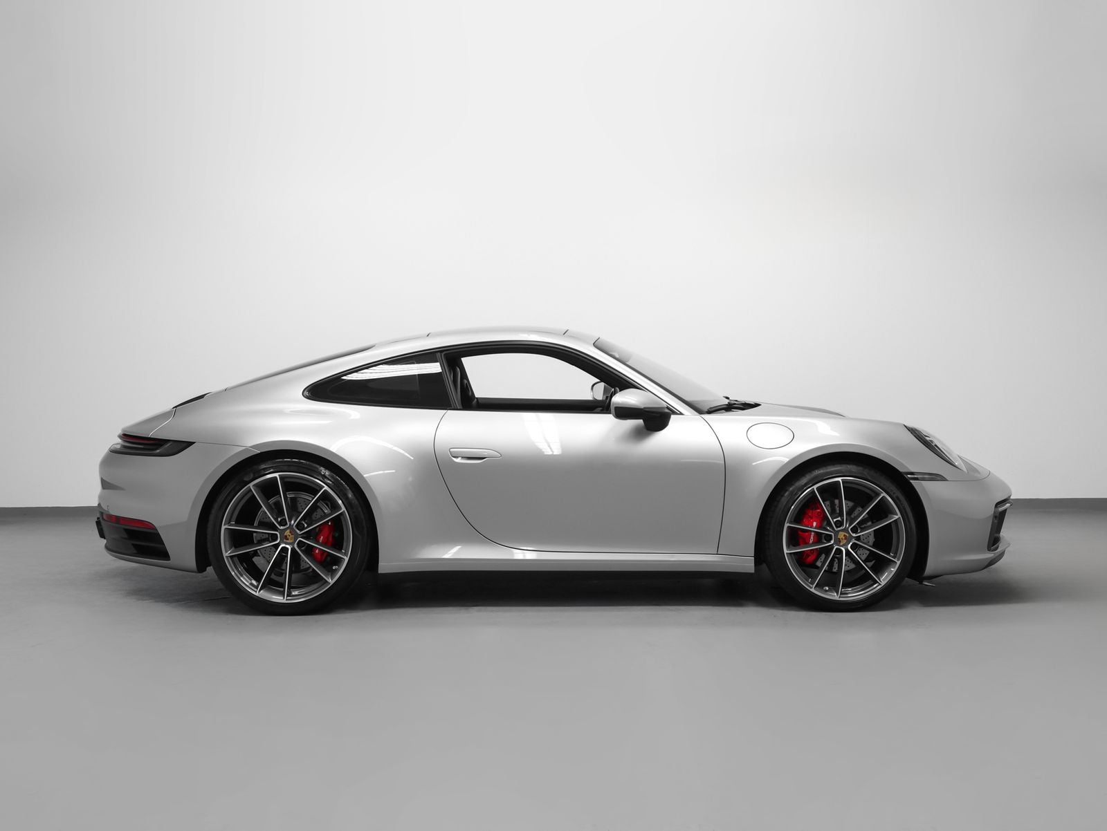 2020 Porsche 911 Carrera