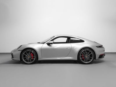 2020 Porsche 911 Carrera