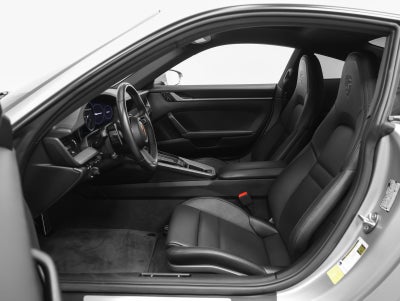 2020 Porsche 911 Carrera