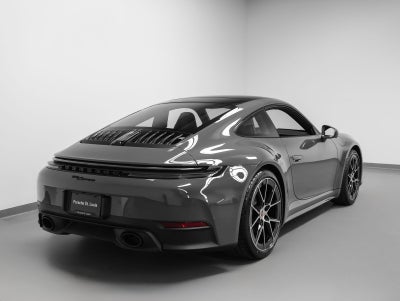 2026 Porsche 911 Carrera
