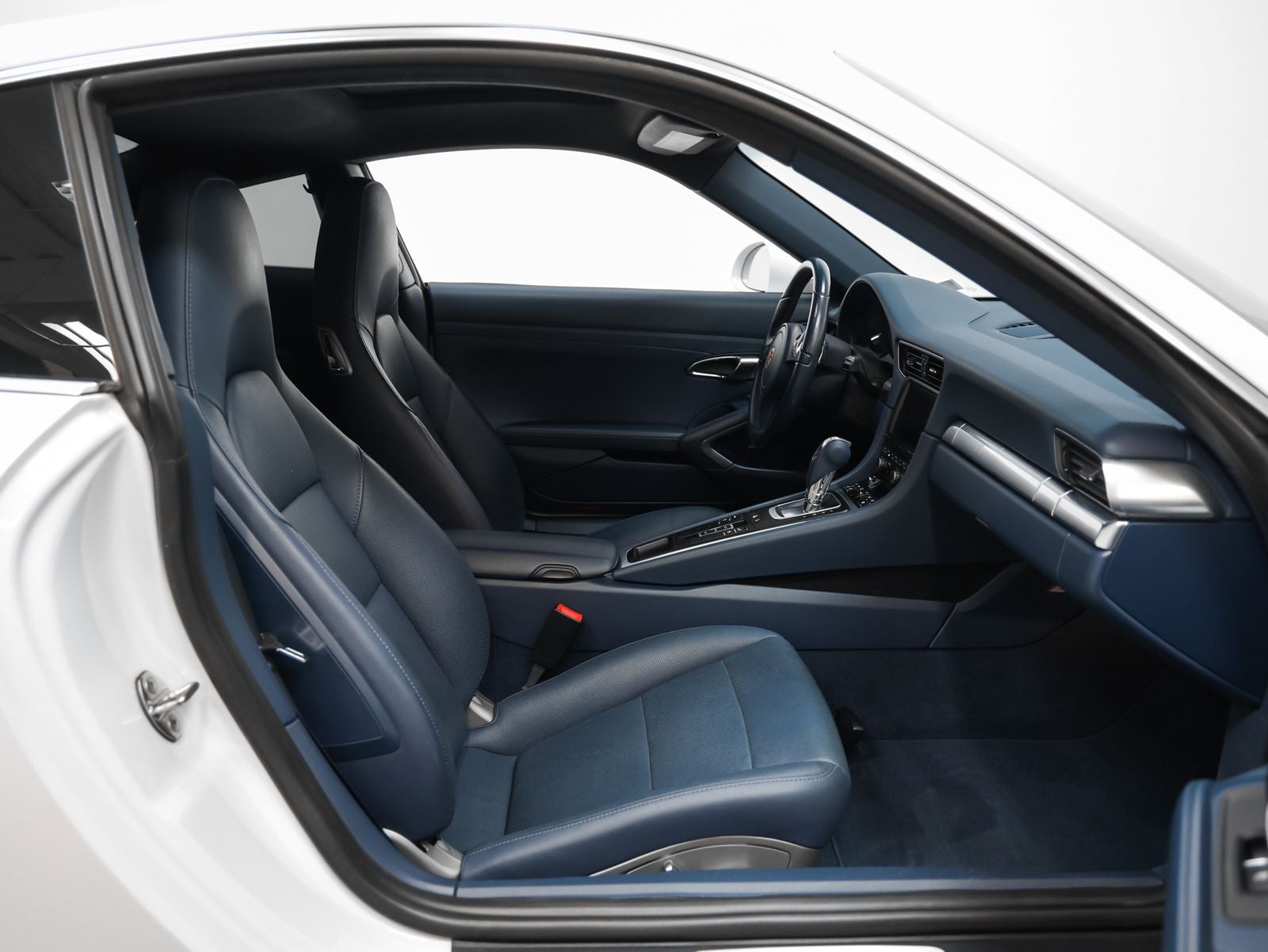 2015 Porsche 911 Carrera