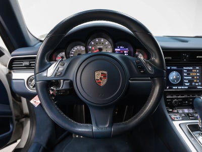 2015 Porsche 911 Carrera