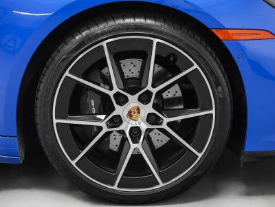 2025 Porsche 911 Carrera