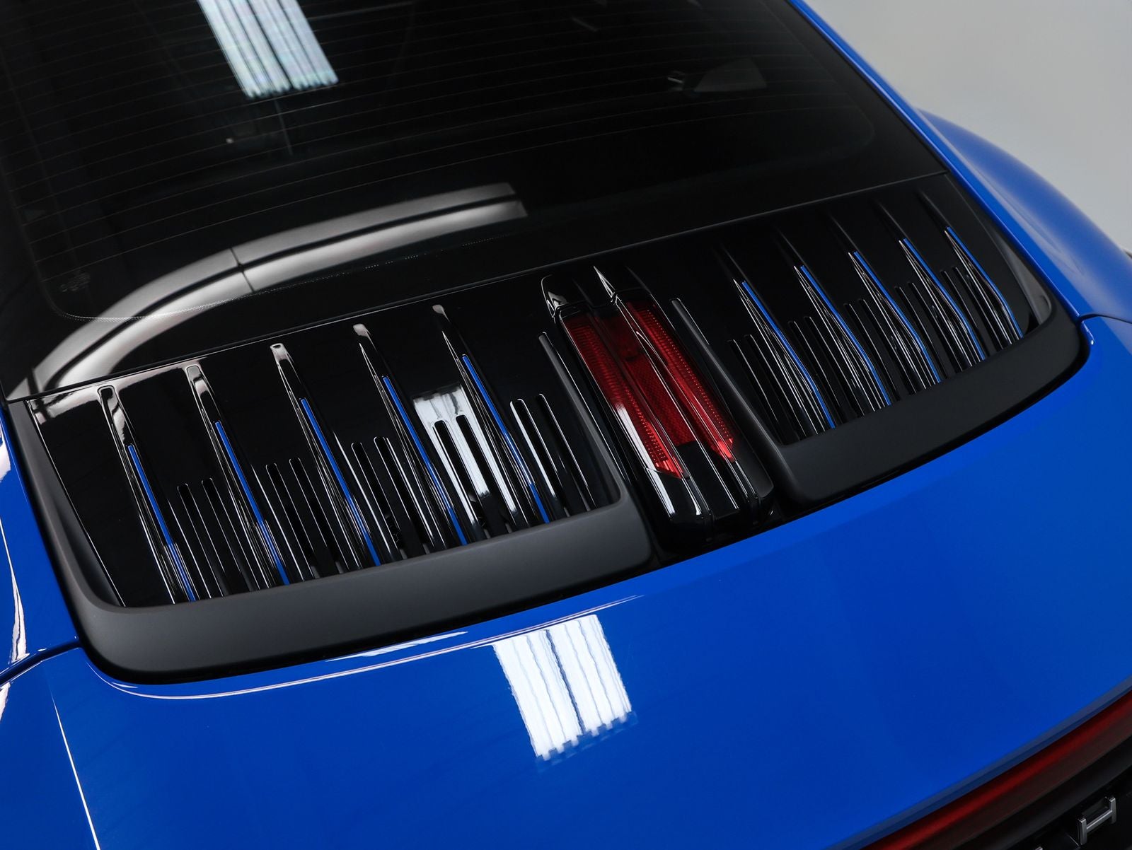 2025 Porsche 911 Carrera