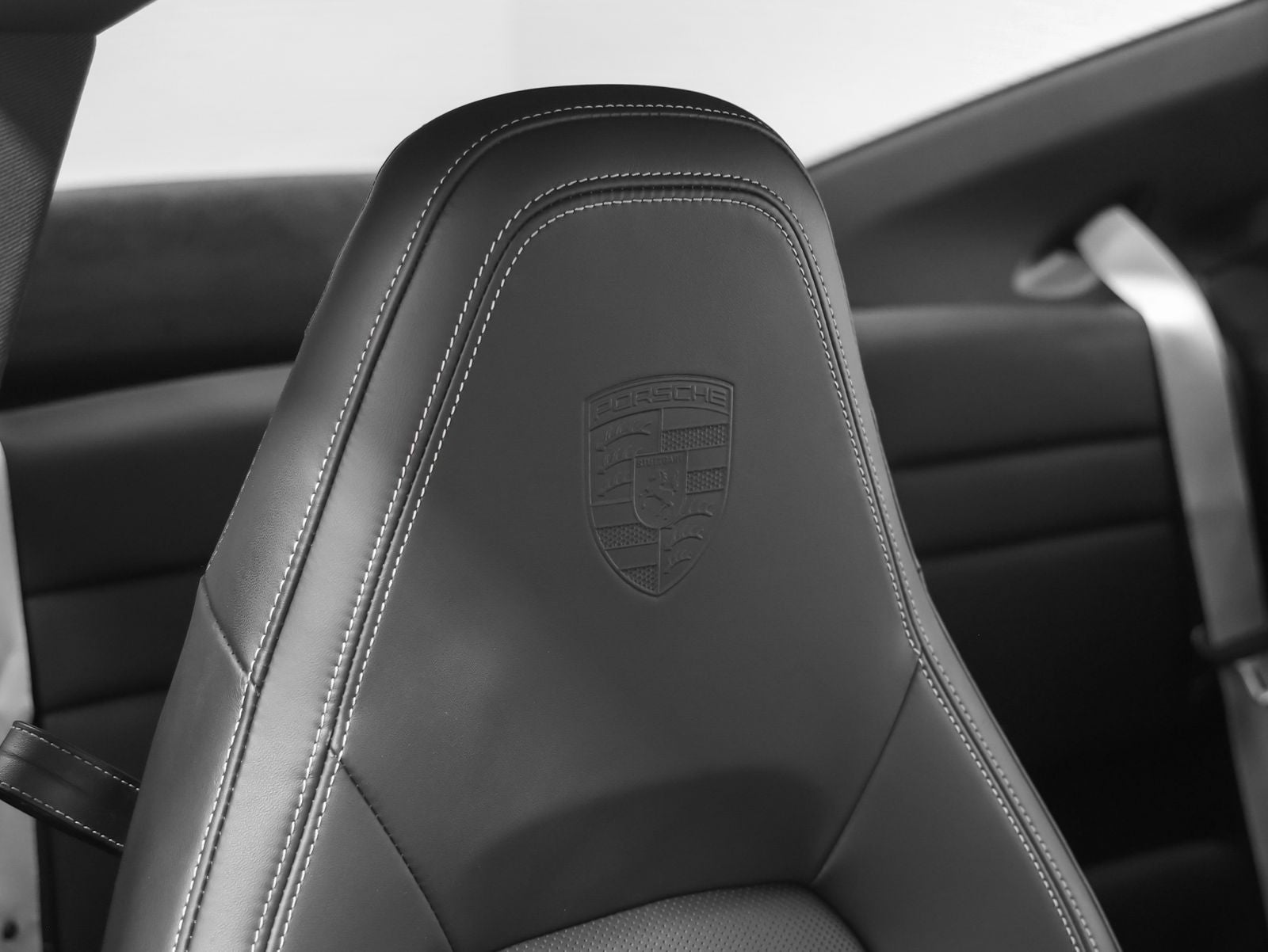 2025 Porsche 911 Carrera